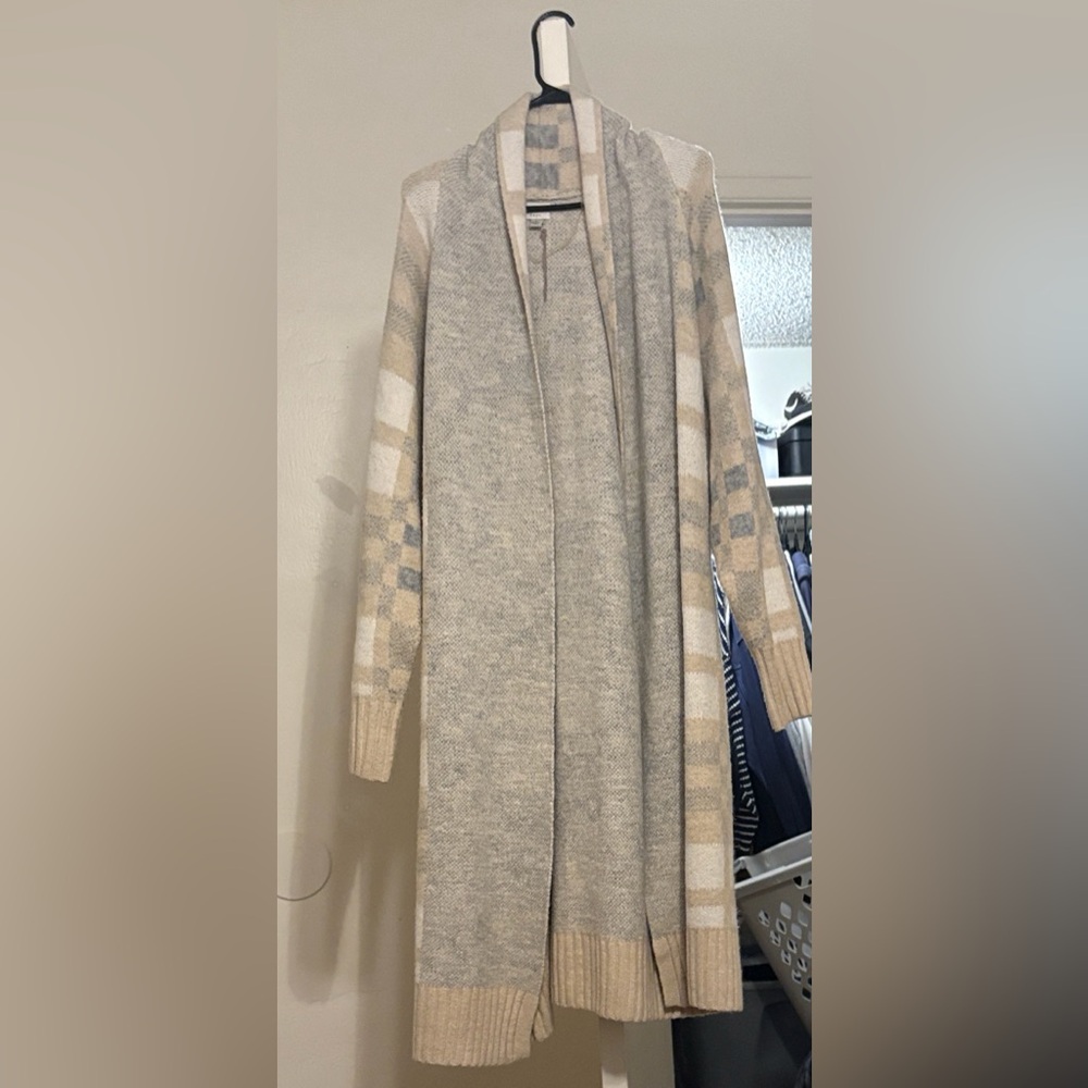 Women's Beige and Gray Open Front Coatigan